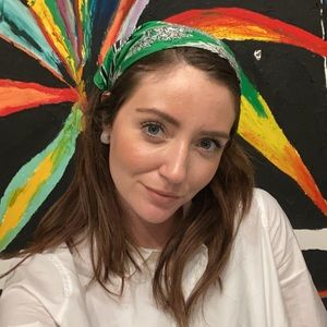 Meet your Posher, Alexis